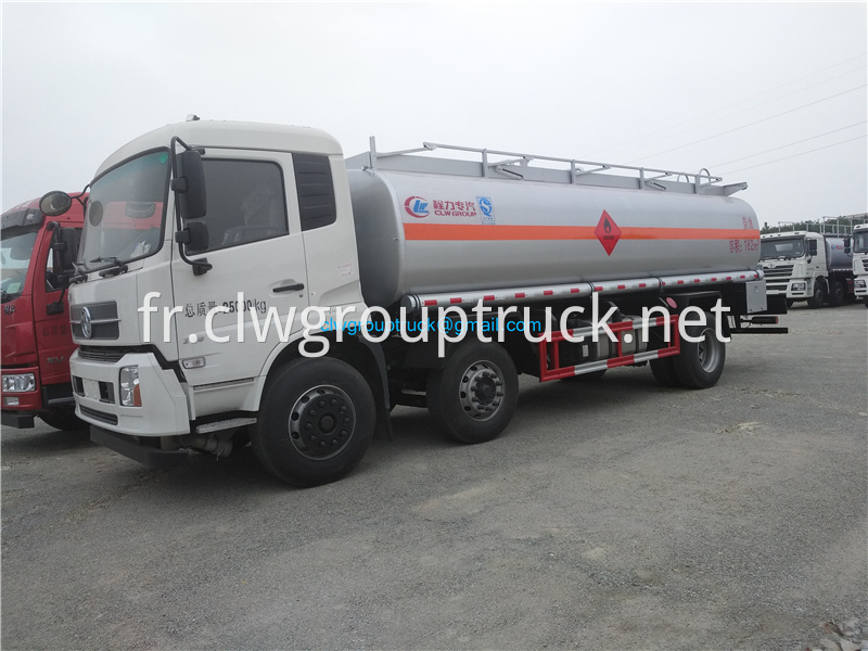 Dongfeng Oil Truck 1